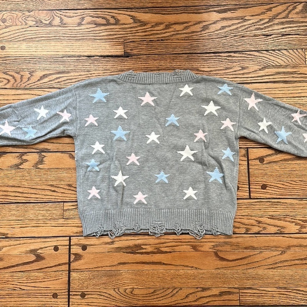 Wild Honey Super cute Cropped Star Distressed Sweater Size S Gray and Pink - Picture 3 of 5